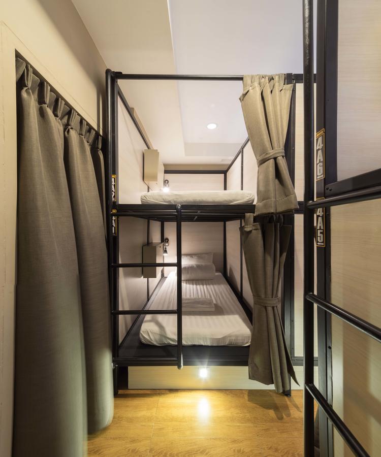 Augusta Hostel Bangkok Buitenkant foto