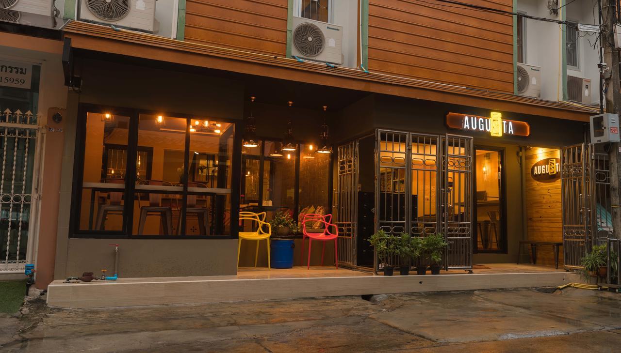 Augusta Hostel Bangkok Buitenkant foto